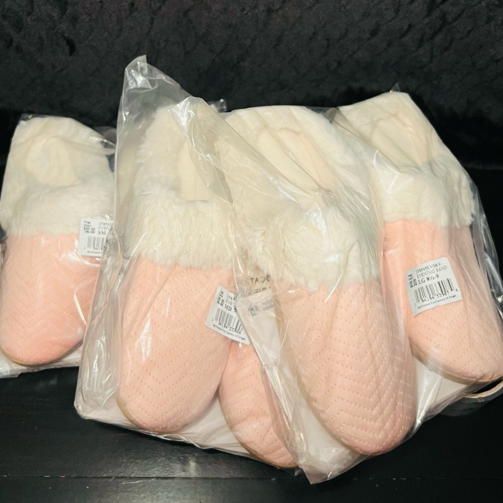 Slippers Isotonic Quilted Velour Clog NWT - Picture 7 of 15
